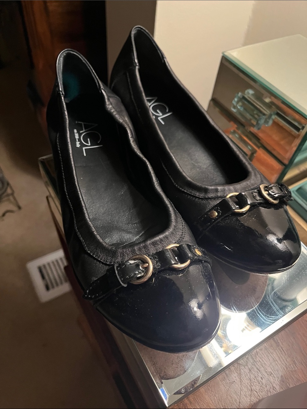 AGL flats size 40
